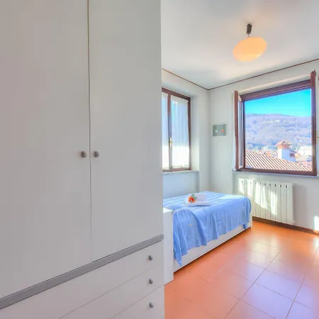Lauras Cozy Center Appartement Stresa